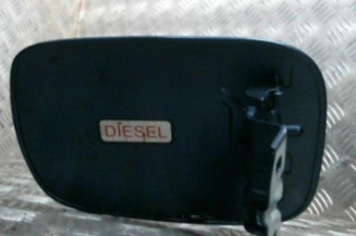 Trappe d'essence VOLVO V 40 1