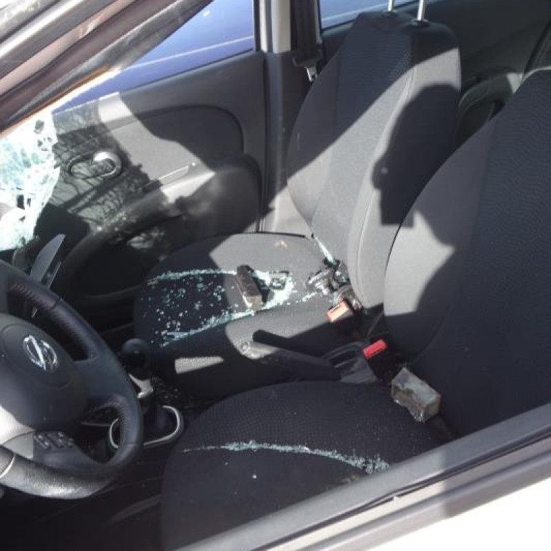 Compresseur clim NISSAN MICRA 3 Photo n°8
