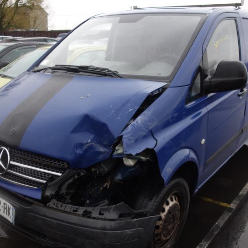 Crosse arriere gauche MERCEDES VITO 639 Photo n°2