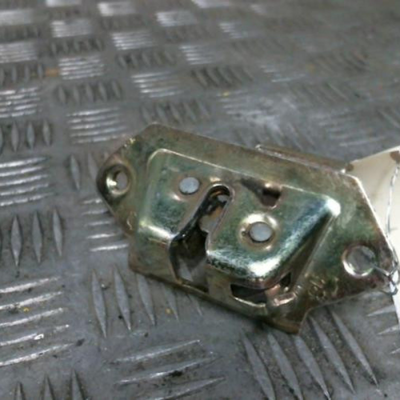 Serrure de coffre NISSAN MICRA 2 Photo n°1