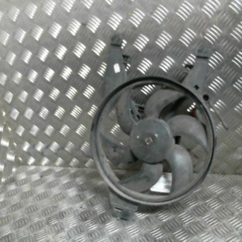 Moto ventilateur radiateur NISSAN MICRA 2 Photo n°1