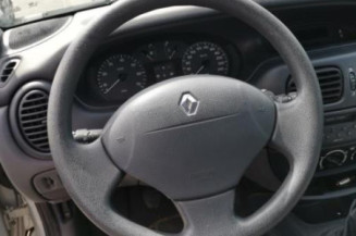 Compresseur clim RENAULT MEGANE 1