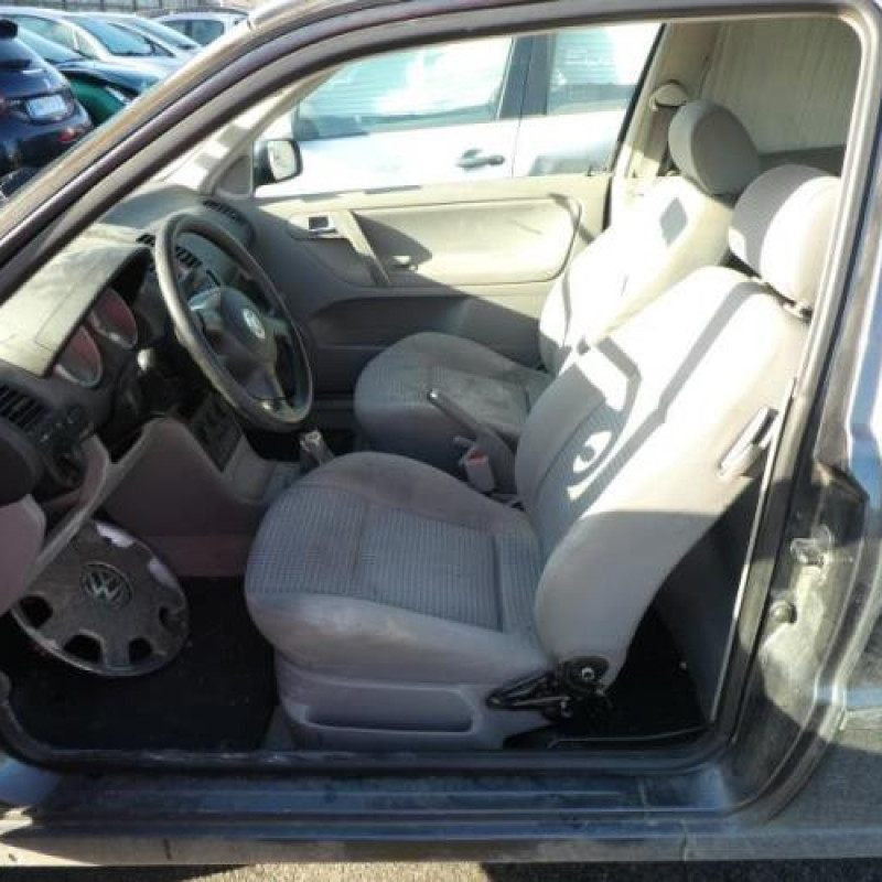 Malle/Hayon arriere VOLKSWAGEN POLO 3 Photo n°8