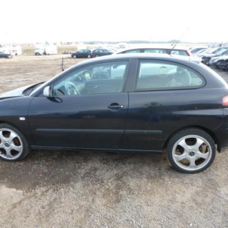 Trappe d'essence SEAT IBIZA 3 Photo n°6
