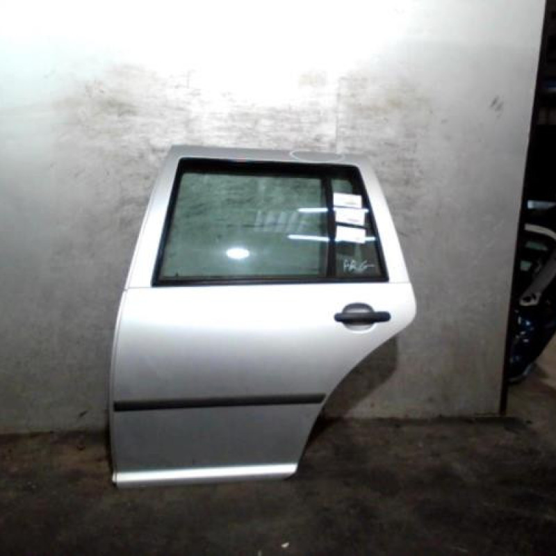 Porte arriere gauche VOLKSWAGEN GOLF 4 Photo n°1