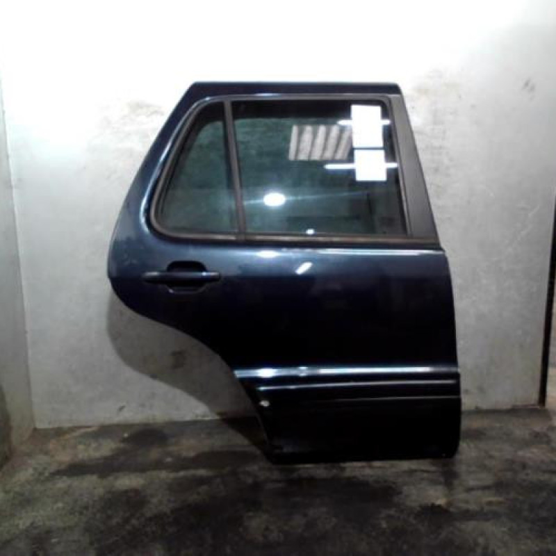 Porte arriere droit MERCEDES CLASSE M 163 Photo n°1