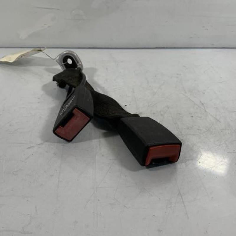Attache ceinture arriere droit MERCEDES CLASSE E 210 Photo n°2