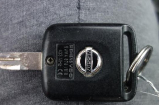Attache ceinture arriere droit NISSAN MICRA 3