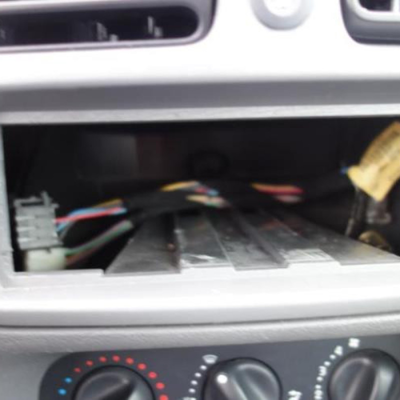 Moteur essuie glace avant RENAULT CLIO 2 Photo n°9