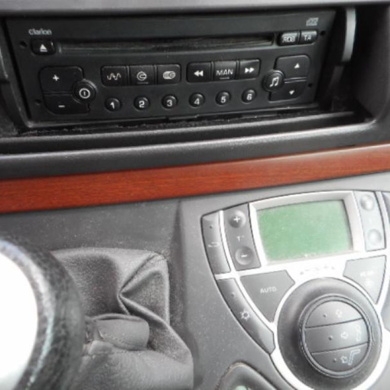 Porte avant droit CITROEN C8 Photo n°9