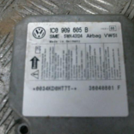 Boitier air bag VOLKSWAGEN PASSAT 4