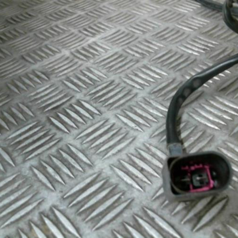 Moto ventilateur radiateur VOLKSWAGEN PASSAT 4 Photo n°3