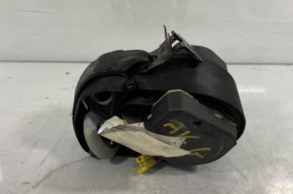 Pretensionneur de ceinture avant gauche VOLKSWAGEN GOLF 4