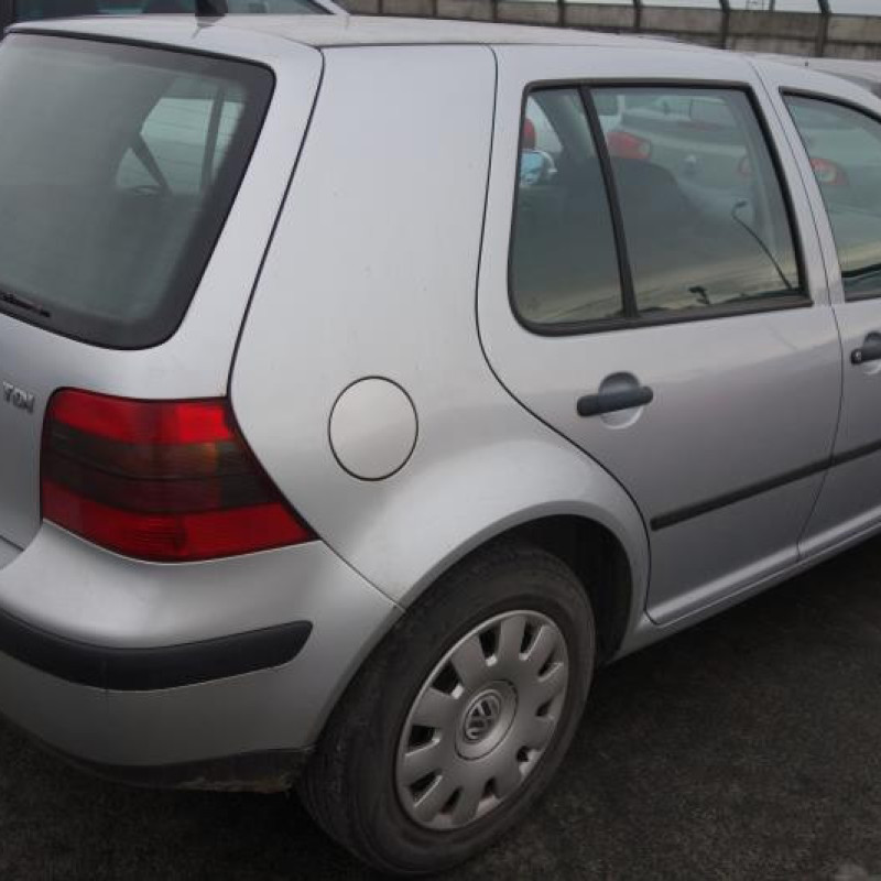 Pretensionneur de ceinture avant gauche VOLKSWAGEN GOLF 4 Photo n°6