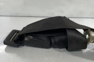 Attache ceinture arriere droit SKODA FABIA 1