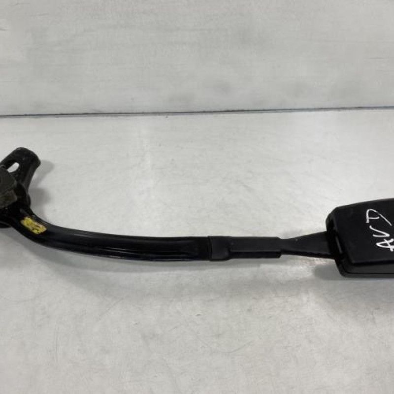 Attache ceinture avant droit VOLKSWAGEN PASSAT 4 Photo n°3
