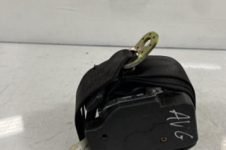 Pretensionneur de ceinture avant gauche VOLKSWAGEN PASSAT 4
