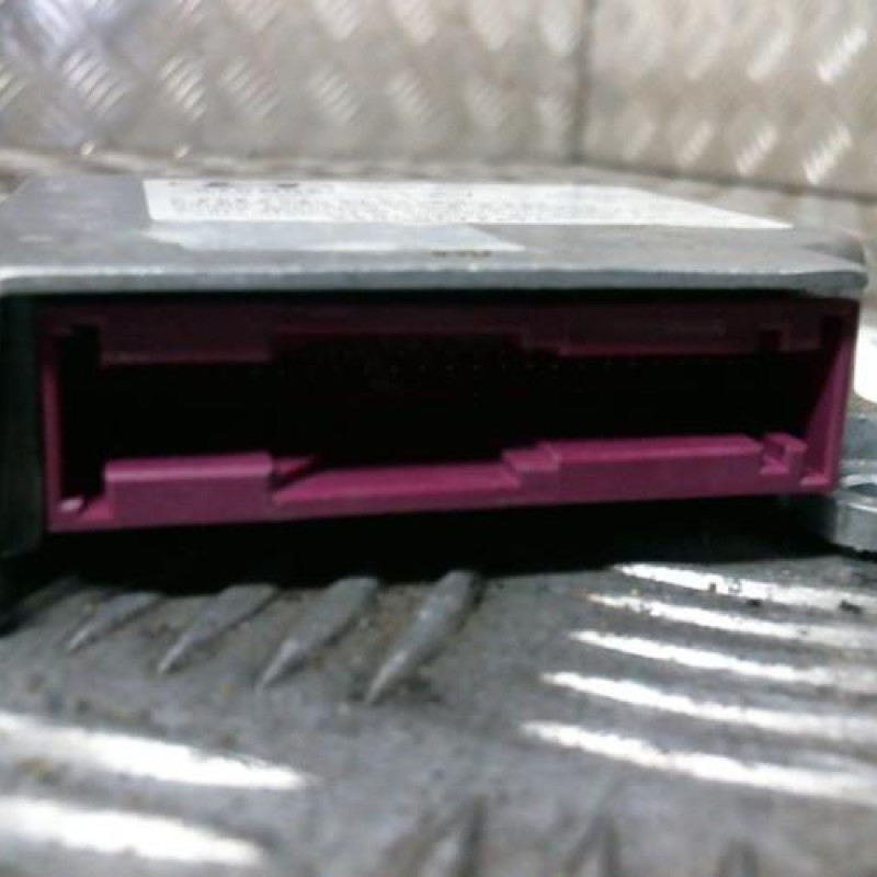 Boitier air bag HYUNDAI COUPE 2 Photo n°3