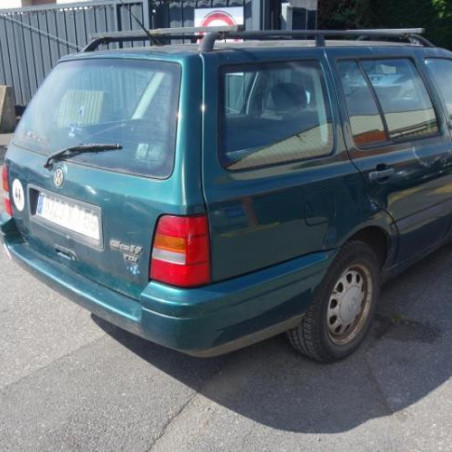 Custode arriere droit VOLKSWAGEN GOLF 3