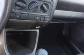 Attache ceinture avant droit VOLKSWAGEN GOLF 3