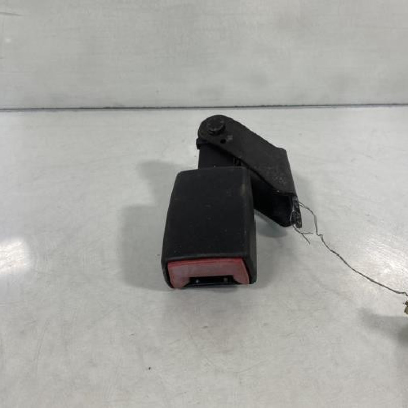 Attache ceinture arriere gauche BMW SERIE 5 E39 Photo n°2