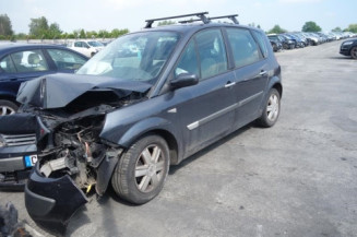 Etrier avant gauche (freinage) RENAULT SCENIC 2 Photo n°1