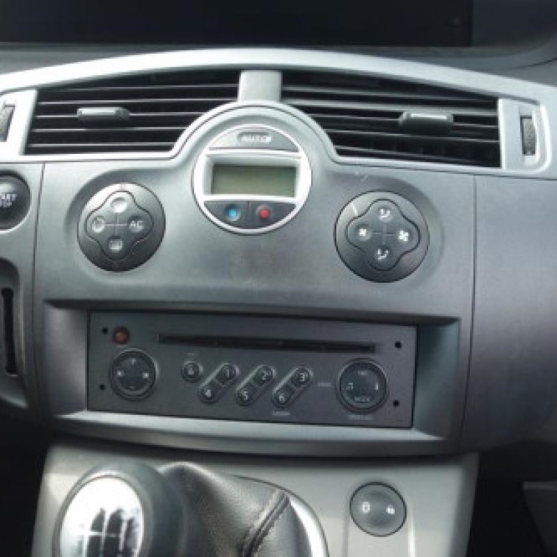 Etrier avant gauche (freinage) RENAULT SCENIC 2 Photo n°9