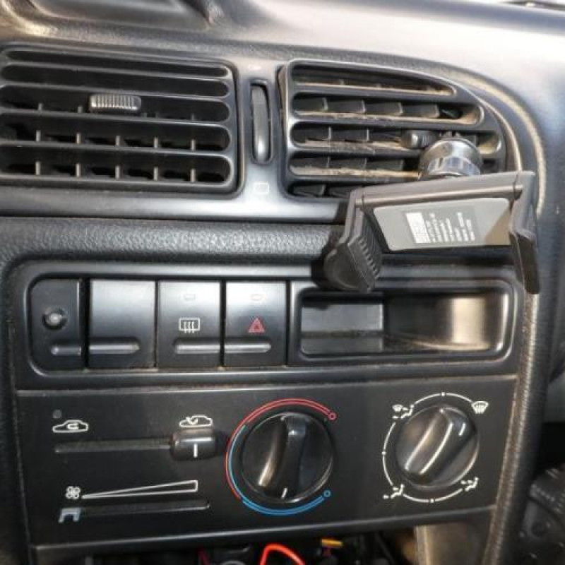Ceinture arriere droit PEUGEOT 406 Photo n°10