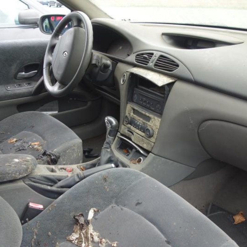 Attache ceinture arriere gauche RENAULT LAGUNA 2 Photo n°9
