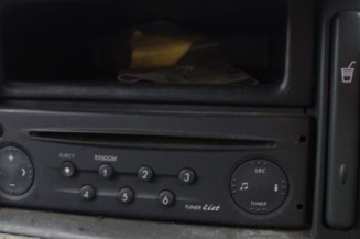 Attache ceinture arriere gauche RENAULT LAGUNA 2