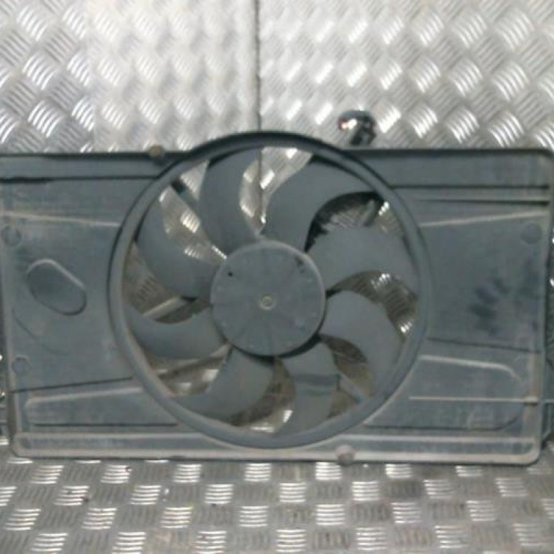 Moto ventilateur radiateur FORD FOCUS 2 Photo n°1