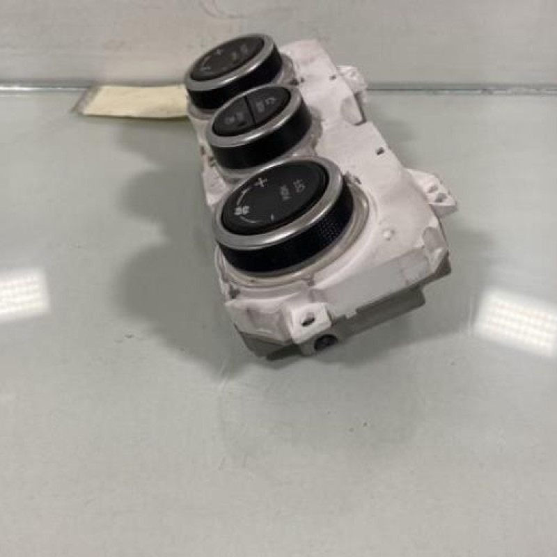 Commande chauffage MAZDA 6 1 Photo n°3