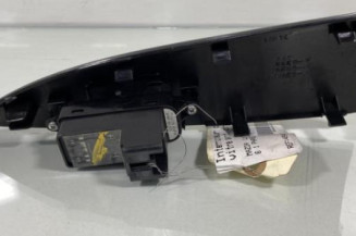 Interrupteur de leve vitre avant droit MAZDA 6 1