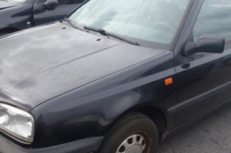 Etrier avant droit (freinage) VOLKSWAGEN GOLF 3 Photo n°1
