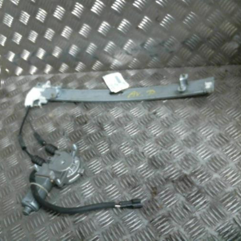 Leve vitre electrique avant droit KIA RIO 1 Photo n°1