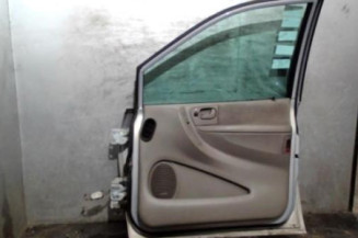Porte avant droit CHRYSLER VOYAGER 3