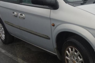 Porte avant droit CHRYSLER VOYAGER 3