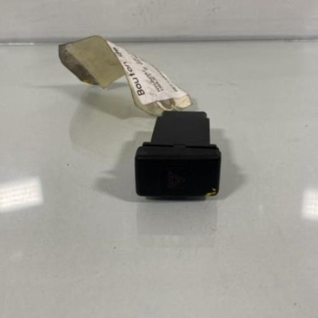 Bouton de warning HYUNDAI TRAJET Photo n°1