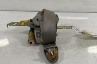 Pretensionneur de ceinture avant droit HYUNDAI TRAJET Photo n°1