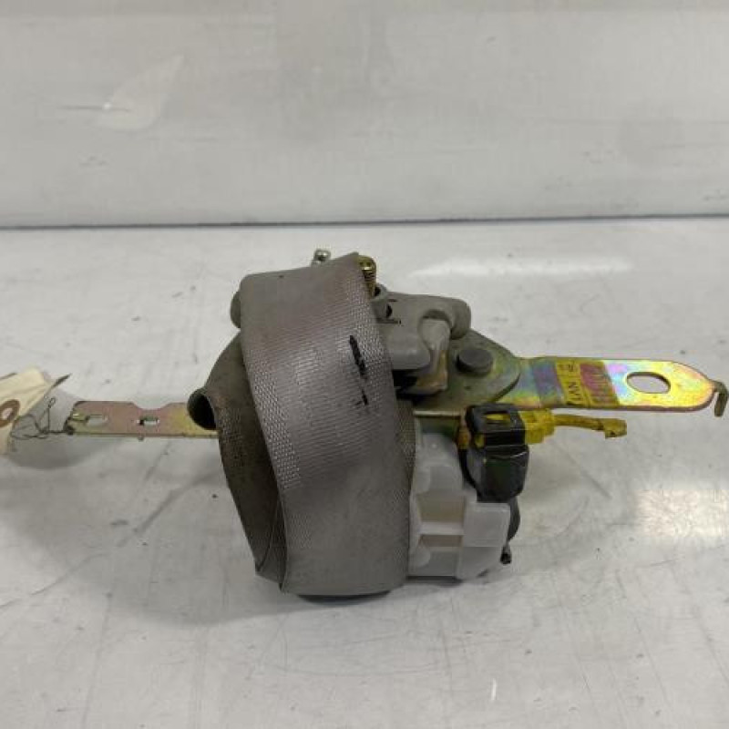 Pretensionneur de ceinture avant droit HYUNDAI TRAJET Photo n°3