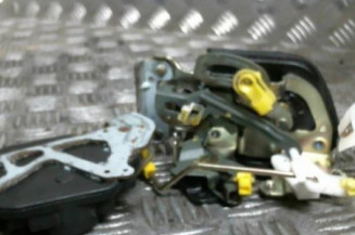 Serrure arriere droit HYUNDAI TRAJET