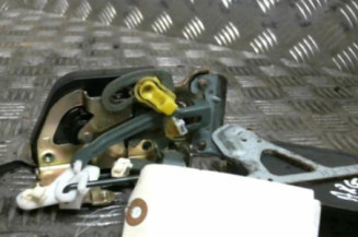Serrure arriere gauche HYUNDAI TRAJET