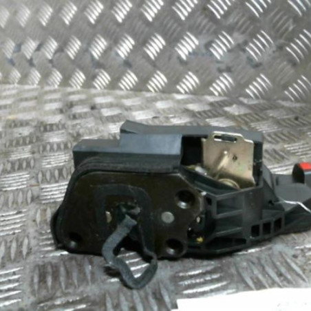 Serrure avant droit HYUNDAI TRAJET Photo n°1