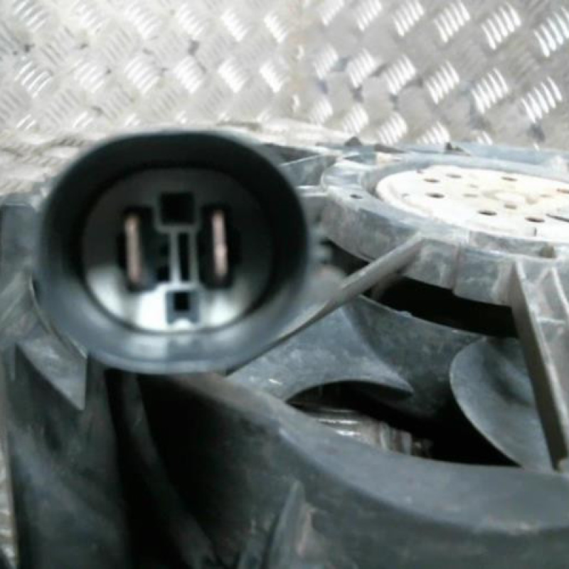 Moto ventilateur radiateur FORD FOCUS 2 Photo n°3