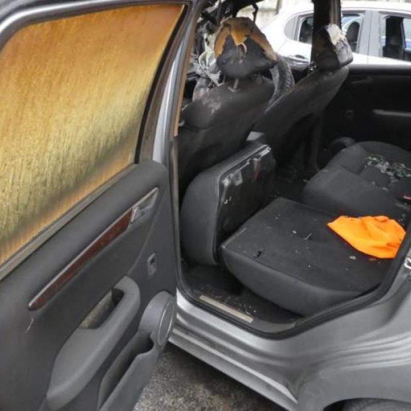 Boitier air bag MERCEDES CLASSE A 169 Photo n°11