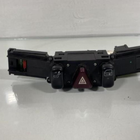 Bouton de warning MERCEDES CLASSE S 220 Photo n°1