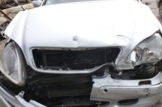 Pretensionneur de ceinture avant droit MERCEDES CLASSE S 220