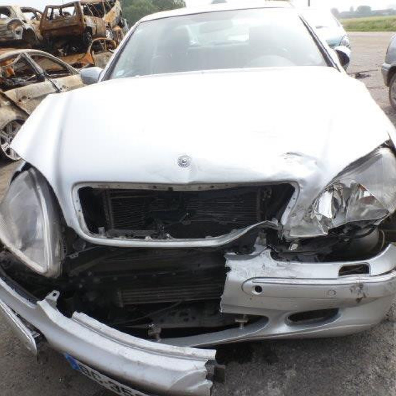 Pretensionneur de ceinture avant droit MERCEDES CLASSE S 220 Photo n°5