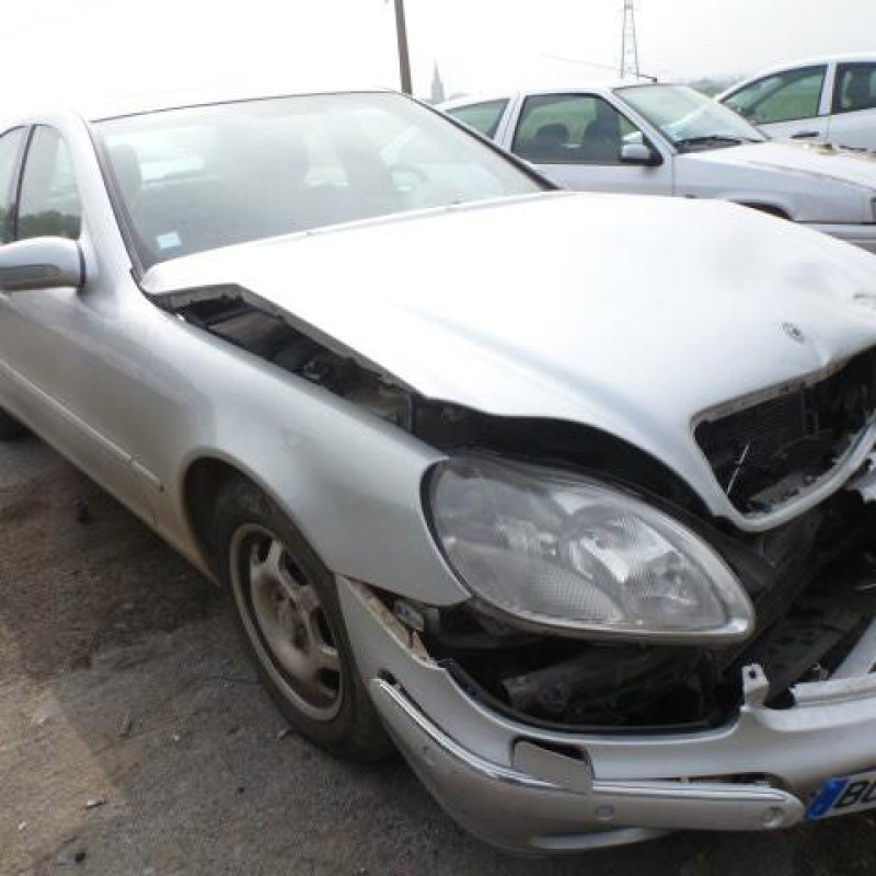 Pretensionneur de ceinture avant droit MERCEDES CLASSE S 220 Photo n°6
