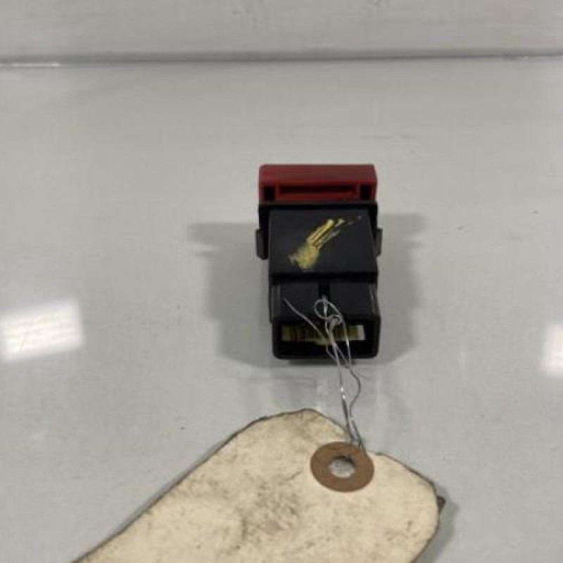 Bouton de warning HYUNDAI ELANTRA 1 Photo n°3
